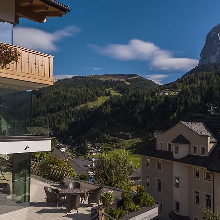 Hotel Garni Gardena - Appartments Santa Cristina Val Gardena Ngoại thất bức ảnh